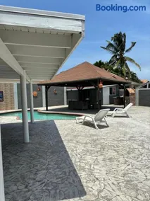 House with pool in Santa Cruz - Image 3
