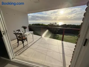 Absolute Beachfront Sanctuary at Hastings Point - Image 3