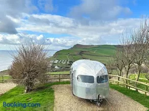 Jurassic Coast Glamping, Airstreams, Domes & Bell Tents with Hot Tub & Sauna - Image 3