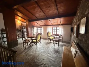 Chalet Cottage - Image 2