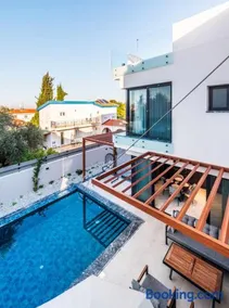 Royal Villas - Image 4