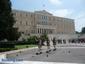 Athens Plaka Modern Decorated Apartment - Image 3