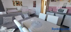 Low Cost Apartments Plaza 11 Gor - Image 2