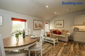 Vine Cottage, #Kelsale, sleeps 2, Close to #Aldeburgh #Saxmundham #Sizewell #Woodbridge Managed by Aldeburgh Coastal Cottages - Image 2