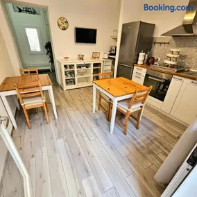Perla del Sud - Guest House - Image 1