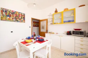 Aviorama Apartment - Private Parking, Sea, Relax - Image 4