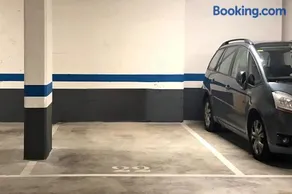 Piso Reformado a 2 Min del Casco Viejo Con Garaje Gratis - Image 4