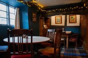 Mason's Arms - Image 2