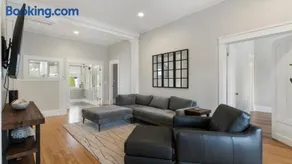 Experience Comfort At Andrea Bluff Cottage, A 3-Bedroom Home In Harbor Springs. - Image 2