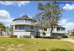 Clermont Florida - Vacation Training Center Home - Image 1