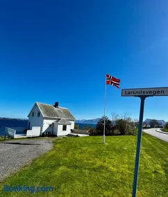 Sjønært feriehus, båt tilgjengelig for leie - Image 4