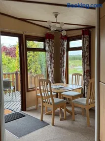 2 bedroom lake view lodge - Image 2