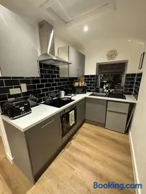 The Hive - Cosy Studio in Wells City Centre - Image 2