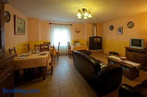 Casa Rural LarEmilia - Image 1