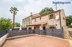 Casa Nadija - Image 1