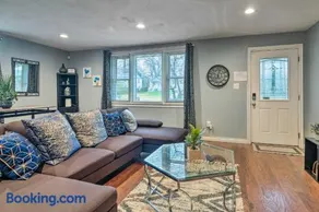 Day Trip to D.C! Spacious Fort Washington Home - Image 1