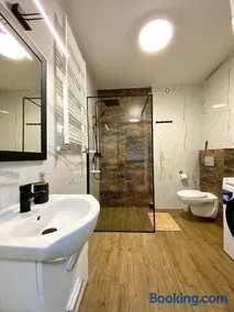 Apartament Krakowska - winda, parking - Image 1