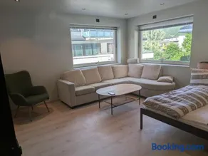 Apartment in the middle of the city center in a quiet street - Image 3