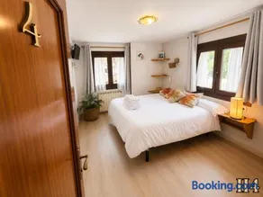 Hostal Rural Sant Climent - Habitacions i Apartaments - Image 5