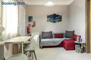 Kate's Modern 2 BR Apartment in Perea - Image 2