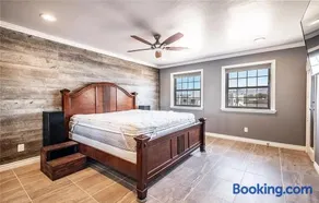Riverside Resort Condo by Casinos w/Private Marina - Image 4