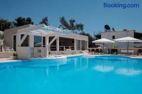 Kouros Apartments & Studios By Hotelius - Image 1