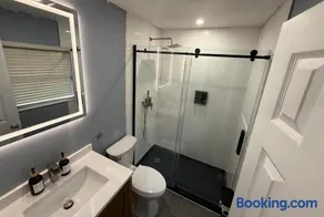 Signature Suite - Image 4