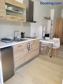 Cielo Studio & Apartments - Image 2