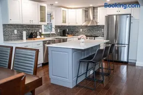 Lovely Home, centrally located! - Image 3
