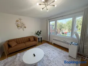 3 BDR apt near Concordia, 8 km to DT, Free Parking - Image 1