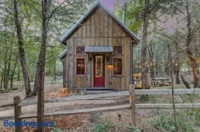 Cabin on Seven Acres with a Pond - Image 1