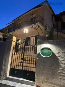 Bacalaros House 2 - Image 1