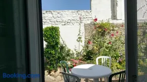 À moins de 100 mètres de la mer a la pointe de Trevignon - Image 2