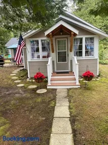 Cozy Bear Cottage - Image 1