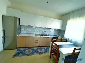 Olive GREEN house - Image 2