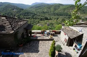 Lila Traditional House - Image 1