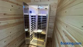 Brand New Luxury Cabin Full of Amenities - Image 4