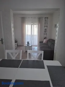 Voll ausgestattetes tolles Apartment mit Grill | Wasserblick - Image 4