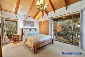 Moonrise Villa Beechmont - Image 4