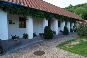 Cseresznyés Vendégház - Image 4