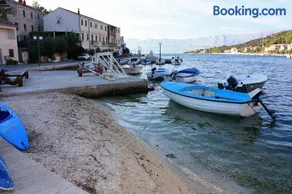 Apartments by the sea Povlja, Brac - 12352 - Image 4