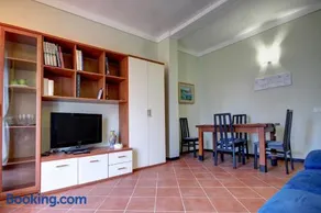 Maison Bury - Image 1