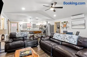 Glacier Run, Hot Tub, Sauna,Movie Theater, WiFi, EV - Image 2