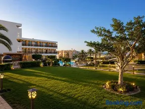 Azura Marina Resort By Allam - Image 1