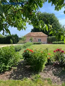 Cottage dans parc du Château d Émalleville - Image 1