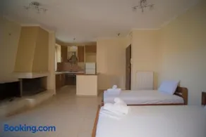 VICTORIA'S HOUSE IN LEFKADA CITY - Image 2