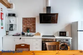 Breezy Sunlit Loft in Porto Brandão - Image 2