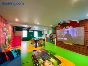 Retro Gaming Corner - Arcade Games - Jacuzzi - Sauna - Switch 2 - Image 5