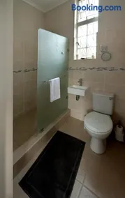 Seven Gables - Image 4