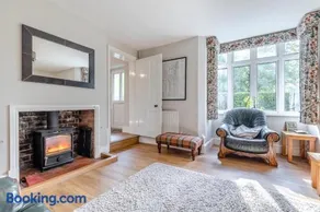 3 Bed in Ashbourne oc-u33033 - Image 3